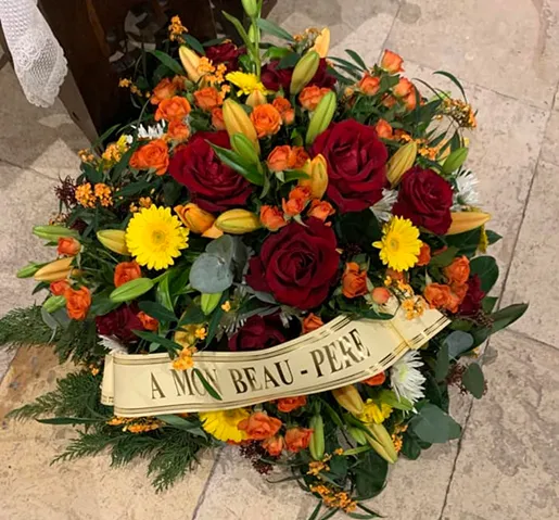 fleurs deuil à La Chapelle-St-Ursin dans le Cher 18